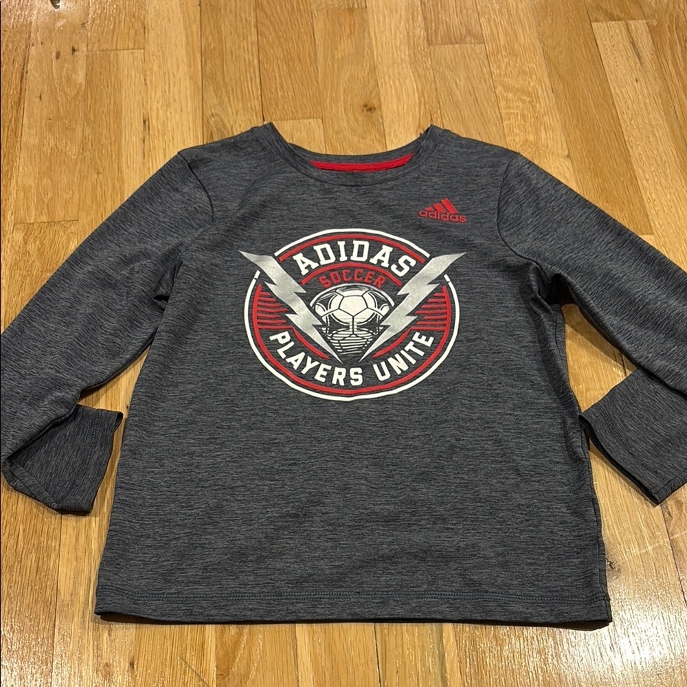 Adidas Boys Gray Soccer Shirt Size 6